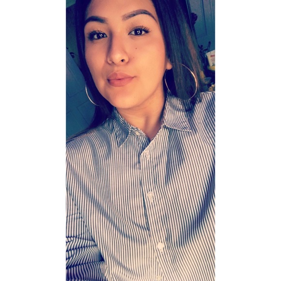 Meet your Posher, Yoselin - Picture 1 of 1